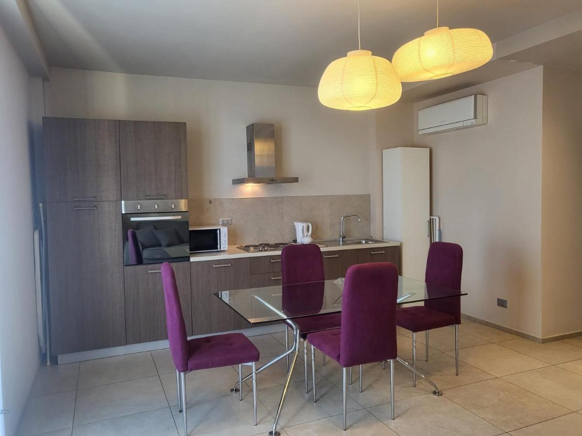 Apartment Area123 *